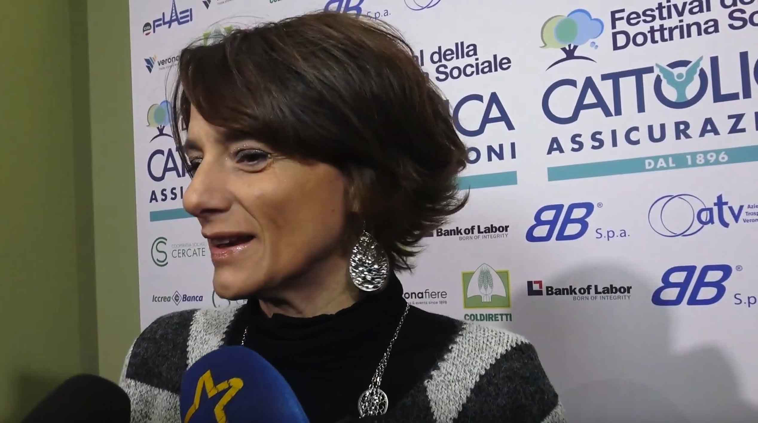 Ministra Elena Bonetti, un'alleanza tra generazioni e i generi per far ripartire l'economia